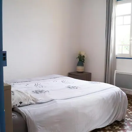 Apartment Grand T4 - 3 Chambres - Terrasse - Plage A 50M
